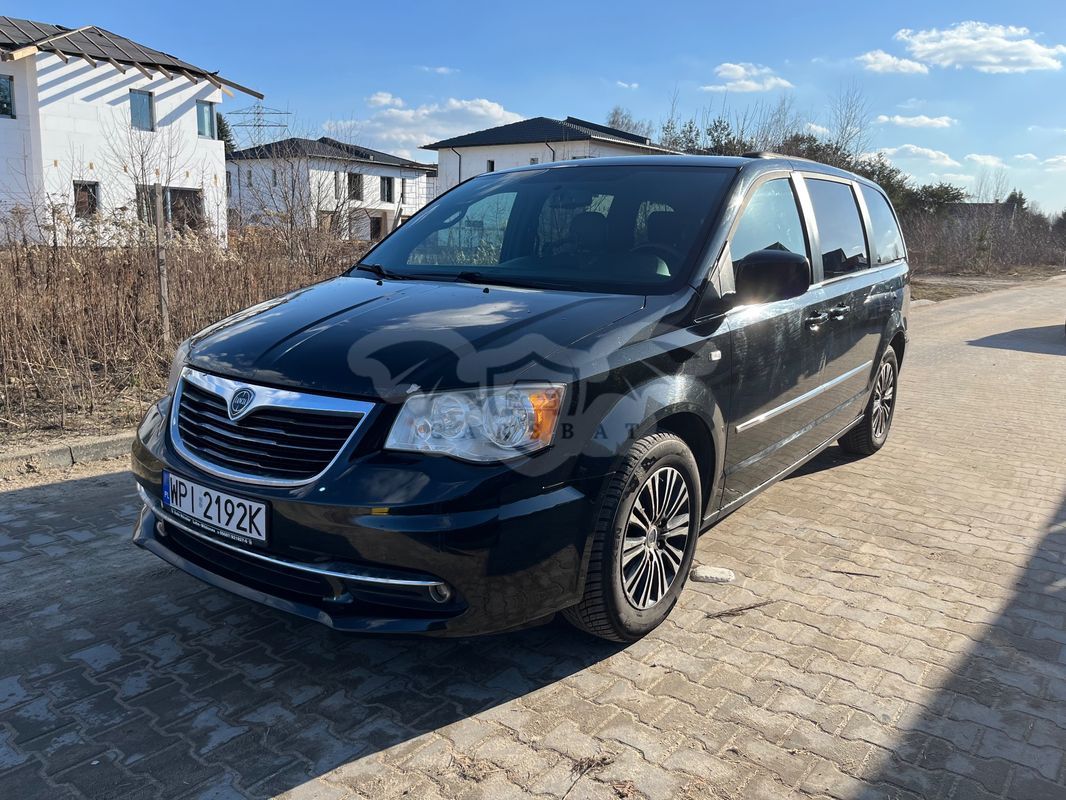 Lancia Voyager 2.8 Multijet 16v S 2014