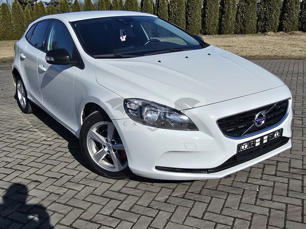 Volvo V40 II 2013