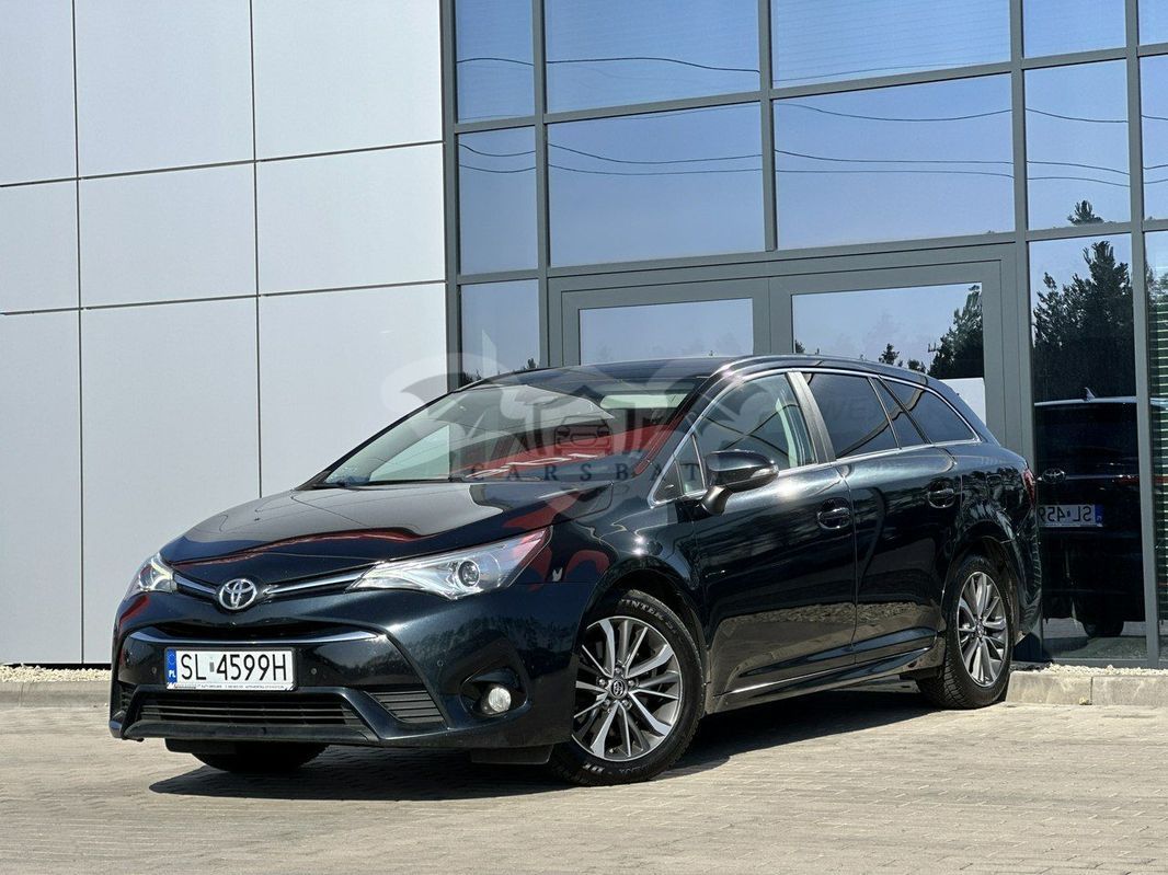 Toyota Avensis III 2.0 D-4D Selection 2017