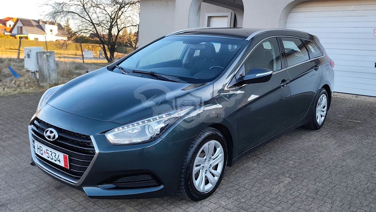 Hyundai i40 Kombi blue 1.6 Family+ 2016