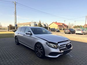 Mercedes-Benz E W213 220 d 9G-TRONIC 2017