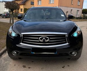 Infiniti QX70 2014