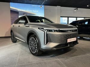 Omoda 9 2025
