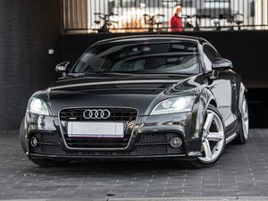 Audi TT 8J 2.0 TFSI quattro S tronic 2011
