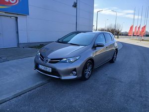 Toyota Auris II 1.8 HSD Luna 2014