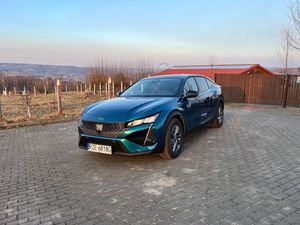 Peugeot 408 1.2 PureTech Allure Pack S&S EAT8 2025