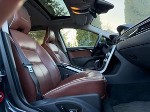 Volvo V70 II D4 Geartronic Summum 2016