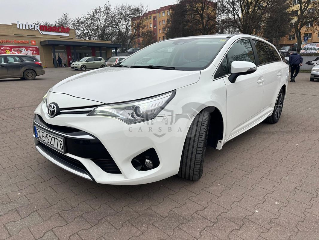 Toyota Avensis III 2.0 D-4D Premium 2018