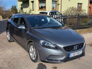 Volvo V40 II T2 2015