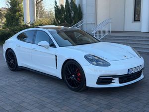 Porsche Panamera Standard 2017