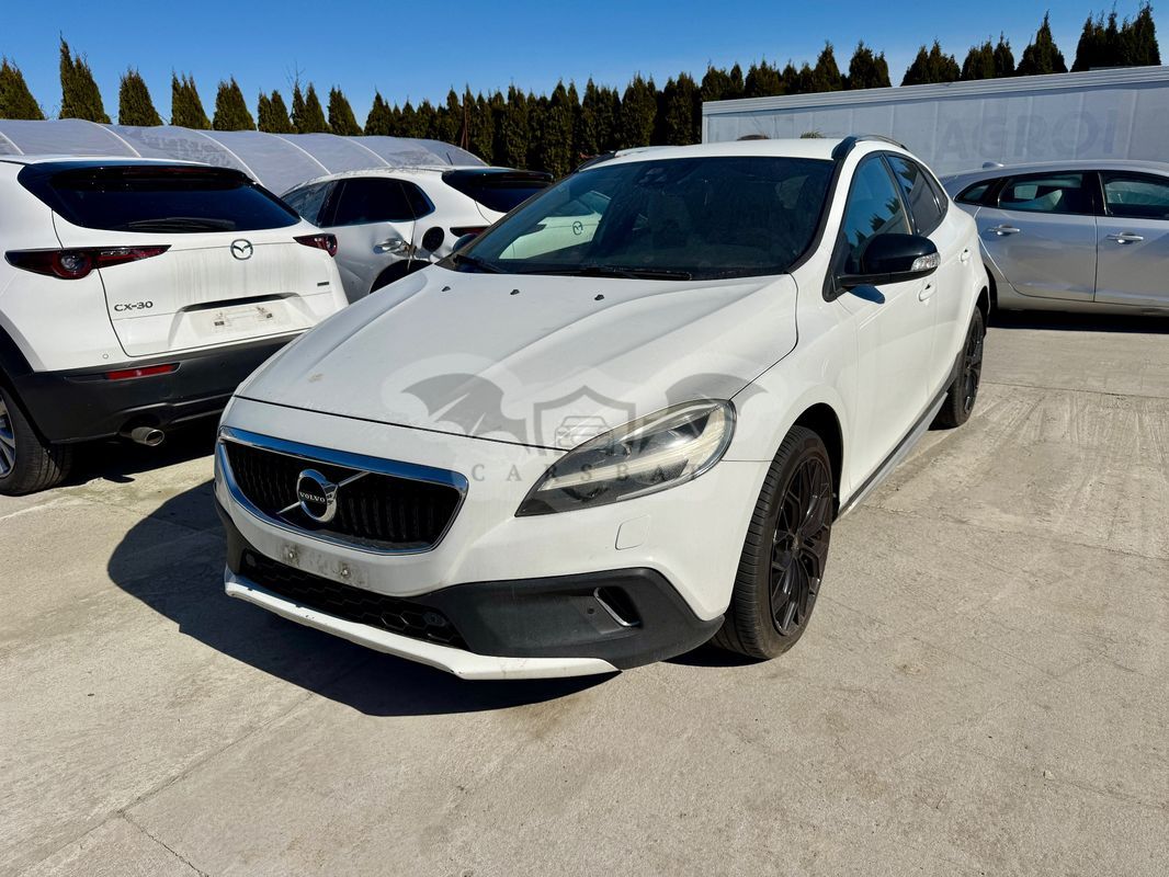 Volvo V40 2020
