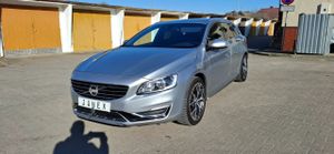 Volvo V60 I D6 AWD Plug-in Hybrid R-Design Momentum 2013
