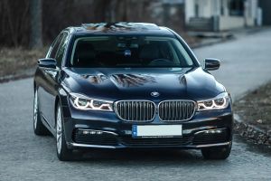 BMW 7 Series G11/12 730d 2017
