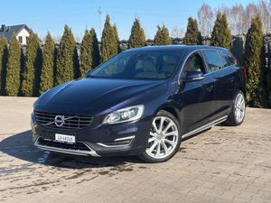 Volvo V60 I D6 AWD Plug-in Hybrid Summum 2016