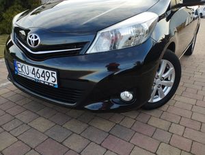 Toyota Yaris III 1.0 Premium 2013