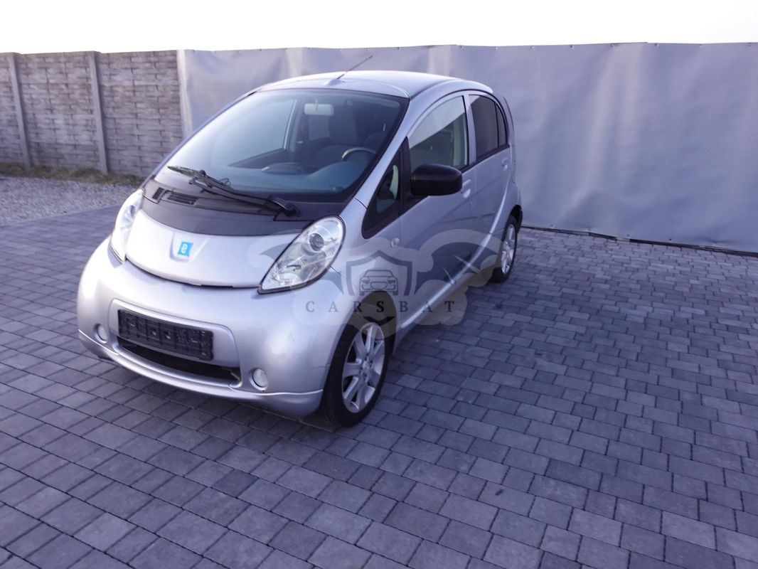 Peugeot iOn 2011