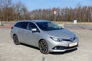 Toyota Auris II 1.8 HSD Luna 2018