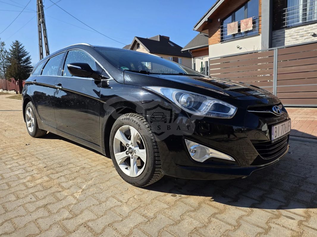 Hyundai i40 Kombi blue 1.6 Trend 2014