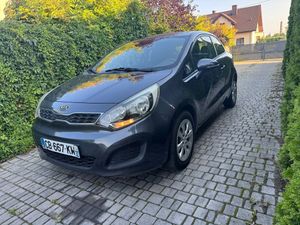 Kia Rio III 1.2 Dream Team Edition 2012