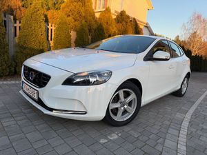 Volvo V40 II D2 Momentum 2013