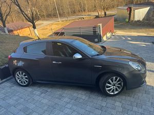 Alfa Romeo Giulietta 1.4 TB MultiAir Distinctive 2011