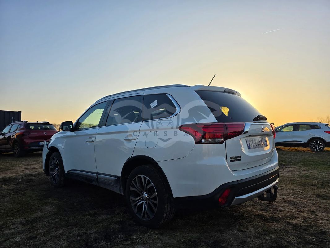 Mitsubishi Outlander III 2015