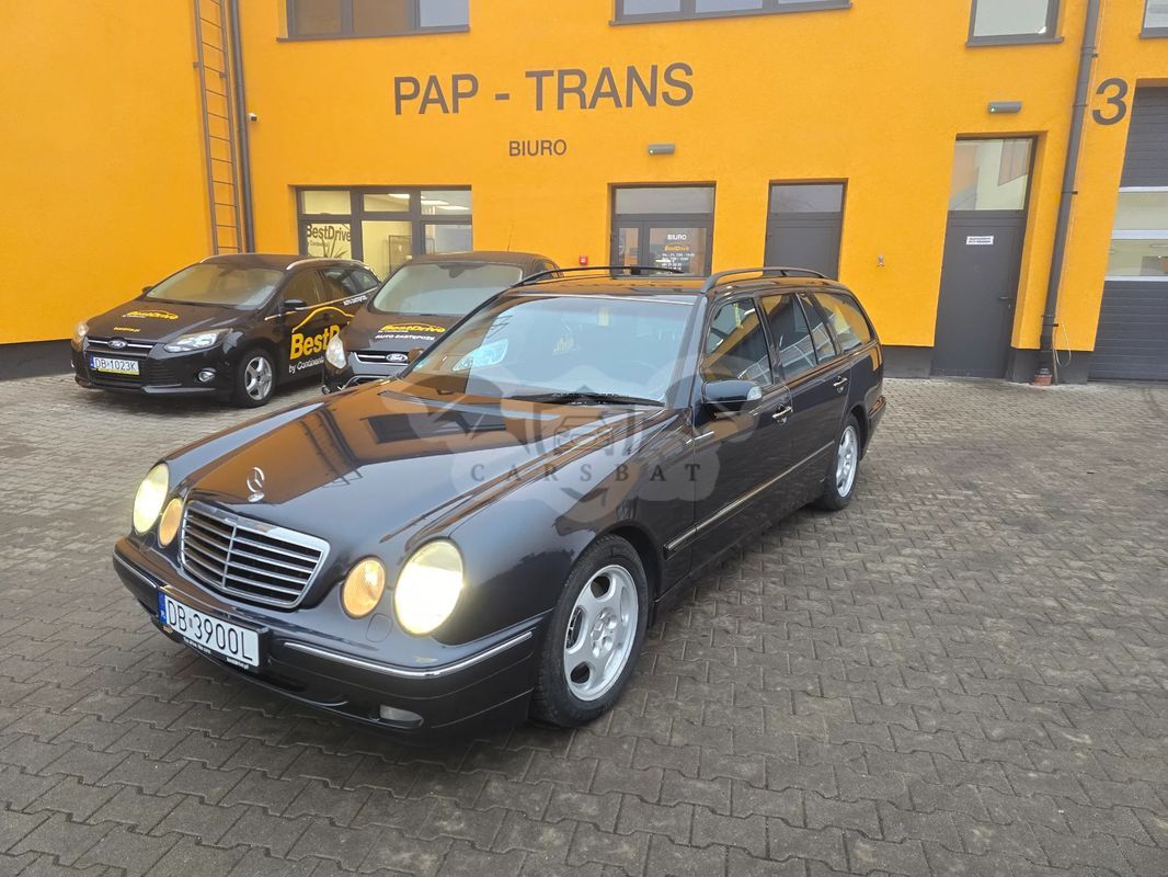 Mercedes-Benz E W210 2000