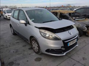 Renault Scenic III ver-energy-dci-130-euro-6-s-s-xmod-bose-edition 2013