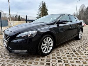 Volvo V40 II 2013