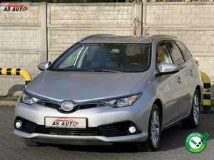 Toyota Auris II 2016