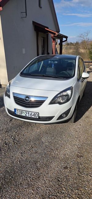 Opel Meriva II 1.4 Design Edition 2011