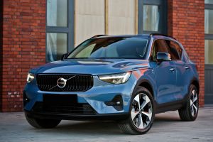 Volvo XC40 B4 B AWD DKG Ultimate Bright 2023
