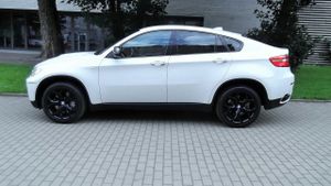 BMW X6 2012