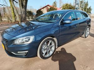 Volvo V60 I D6 AWD Plug-in Hybrid Momentum 2014