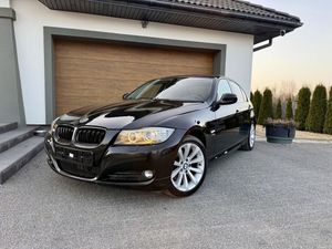 BMW 3 Series E90/E91/E92/E93 320d xDrive DPF Edition Sport 2010