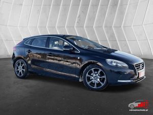 Volvo V40 II 2015