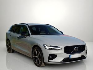 Volvo V60 II B4 B Ultra Dark 2026