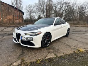 Alfa Romeo Giulia 2.0 Turbo 16V AT8 Veloce Ti 2018