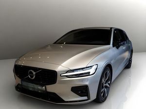 Volvo V60 II B4 B Ultra Dark 2026