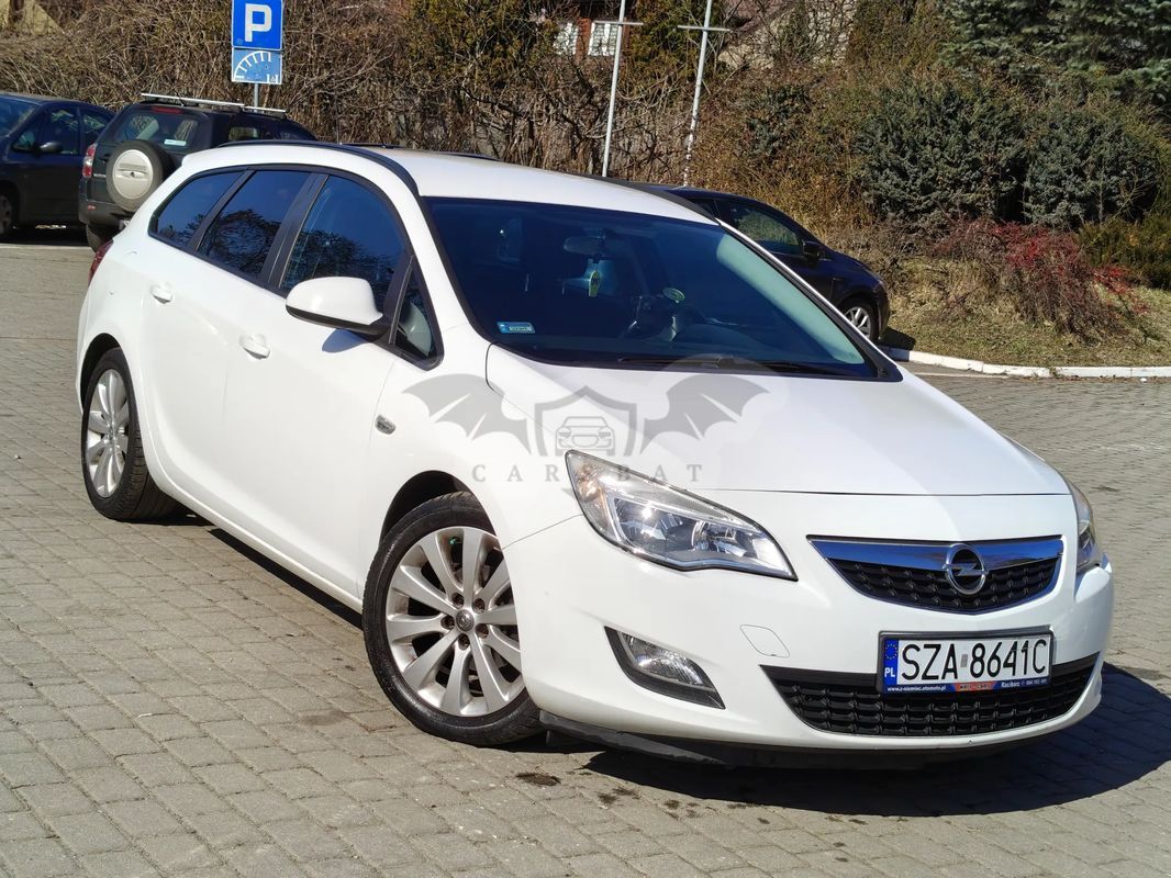 Opel Astra J 1.4 Turbo Sport 2012