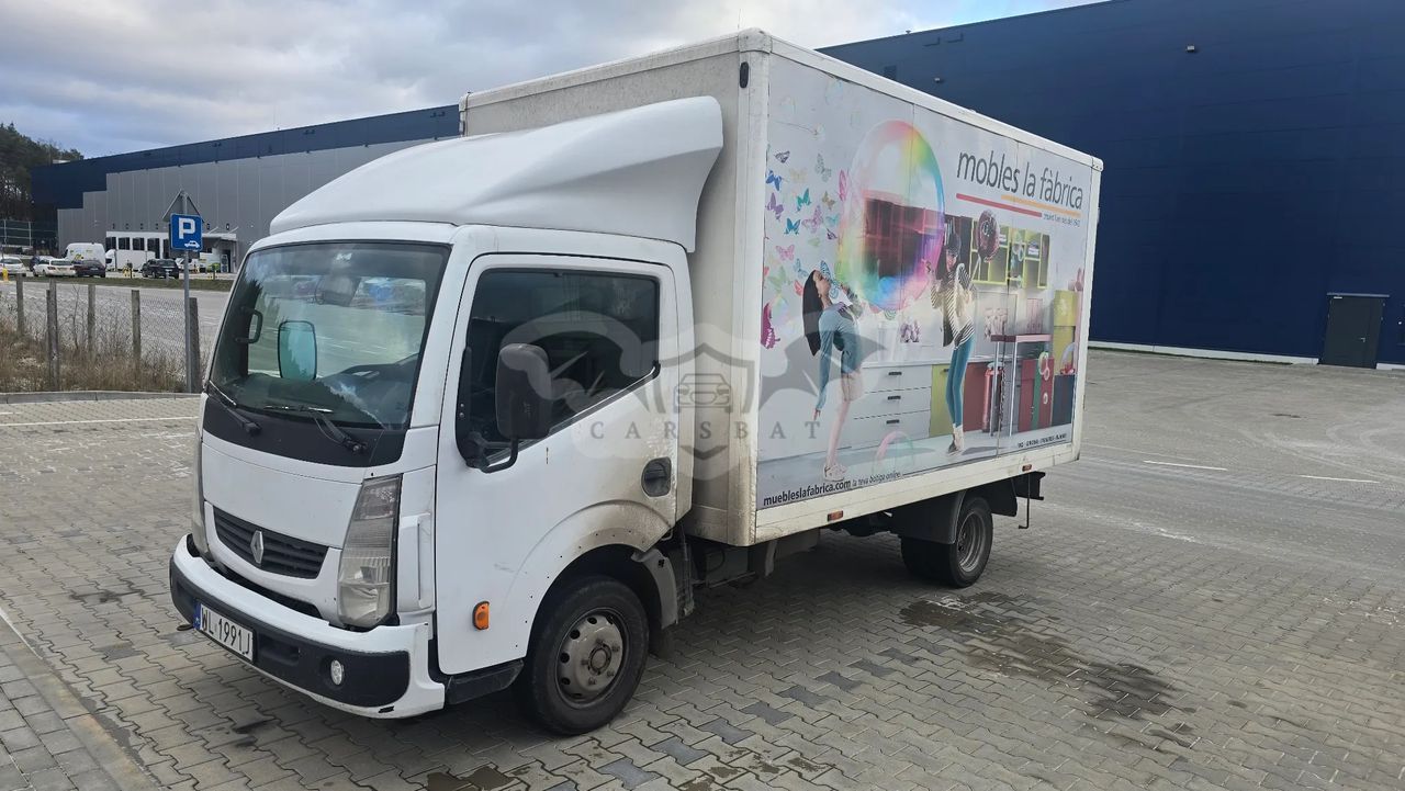 Renault Maxity 2013