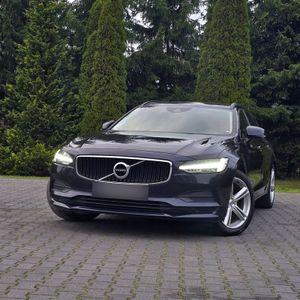Volvo V90 D3 Momentum Pro 2017