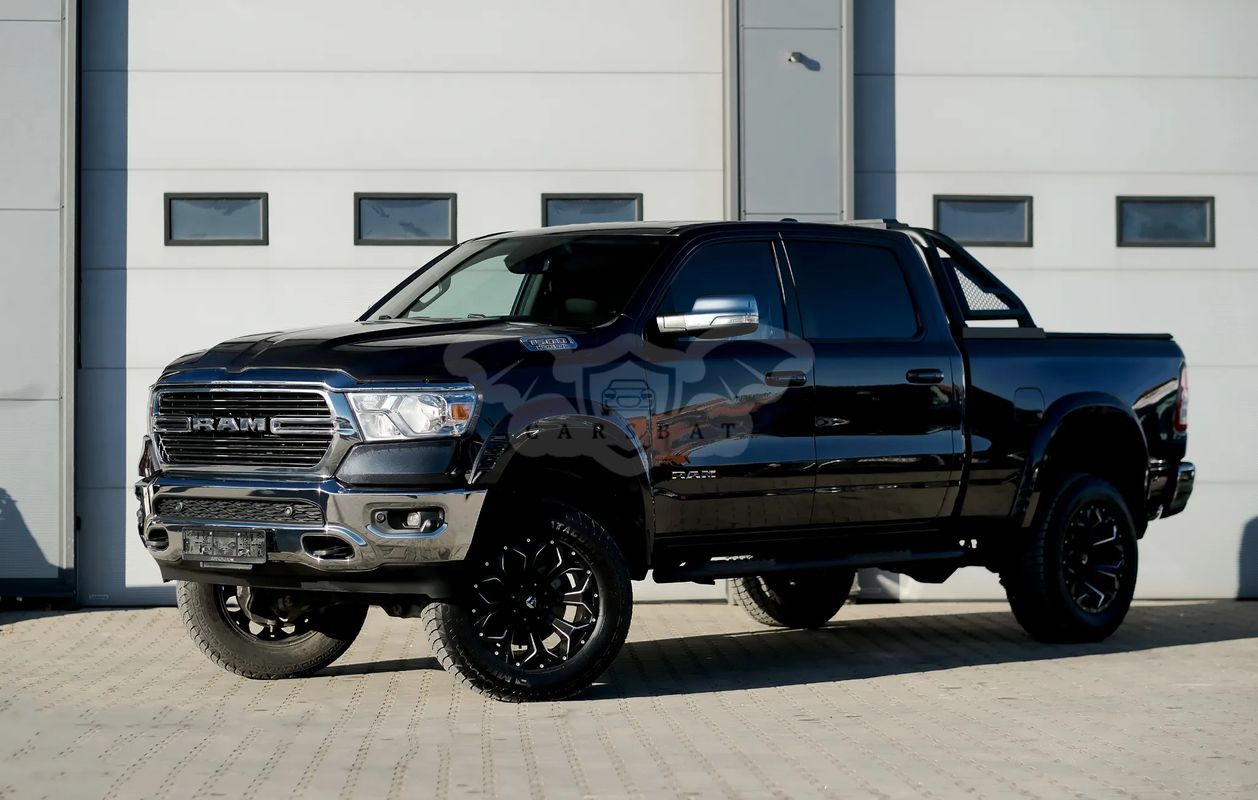 RAM 1500 5.7 Crew Cab Shortbed Bighorn Chrome 2021