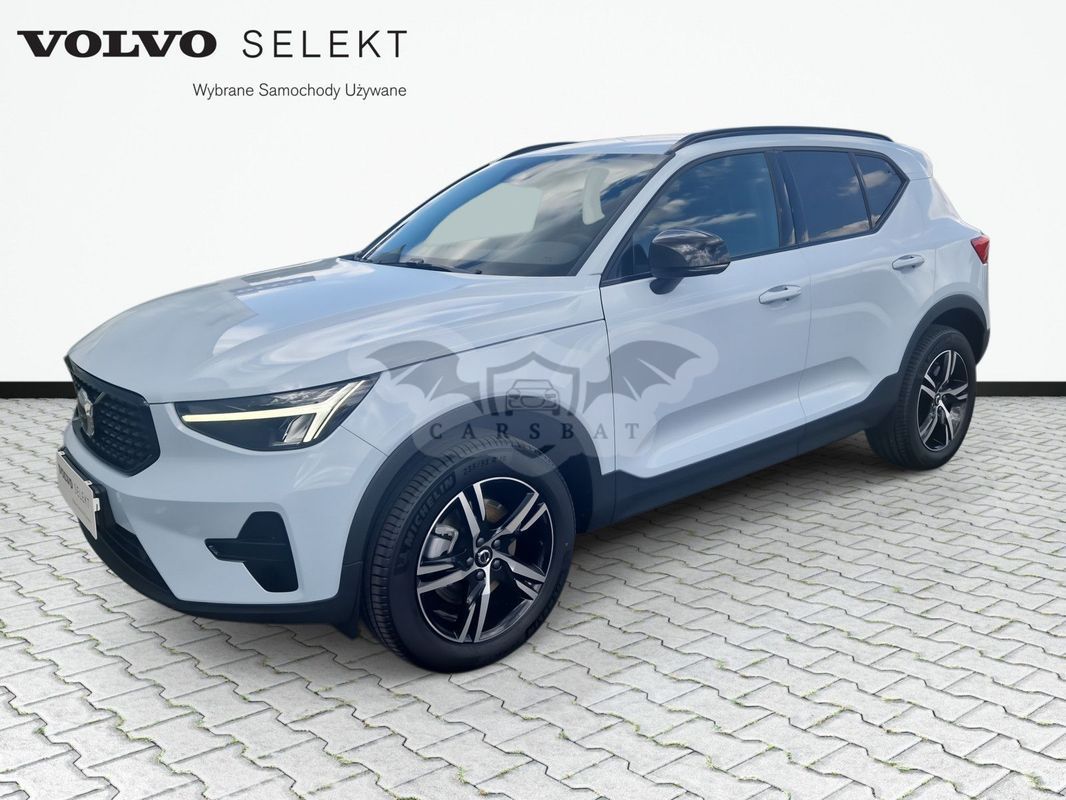 Volvo XC40 2025