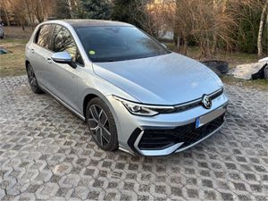 Volkswagen Golf VIII 2024