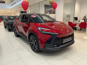 Toyota C-HR 2.0 PHEV Dynamic Force Executive 2025