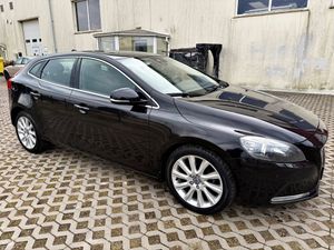 Volvo V40 II 2013