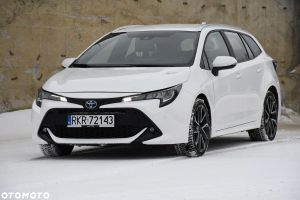 Toyota Corolla Seria E21 1.8 Business Edition 2022