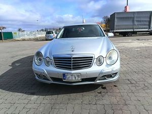 Mercedes-Benz E W211 220 T CDI Avantgarde 2008
