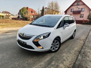 Opel Zafira C 2015